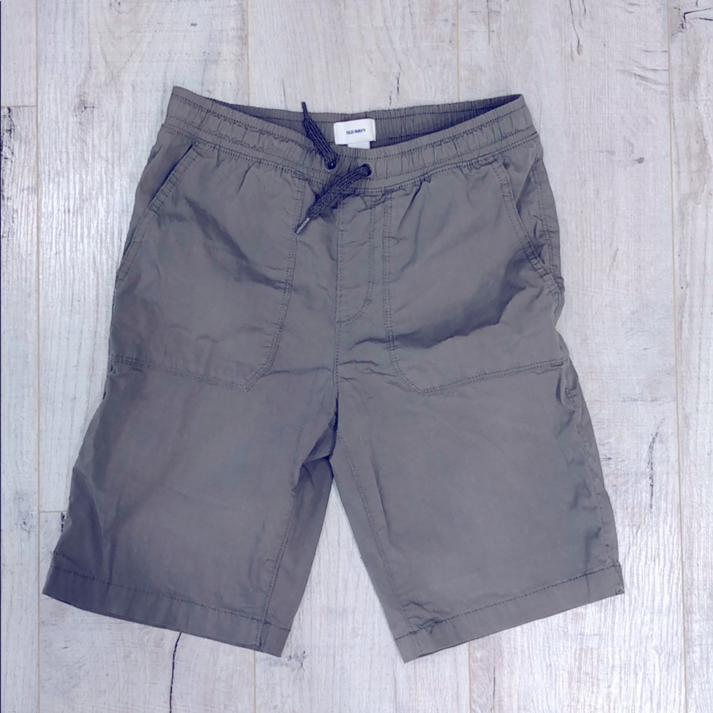 Old Navy XL (14-16) dry wick short